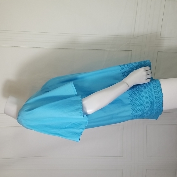 Land's End SZ XL Tunic Top Blue Cap Sleeves & Eyelet Perforated Hem Lightweight - Picture 6 of 10